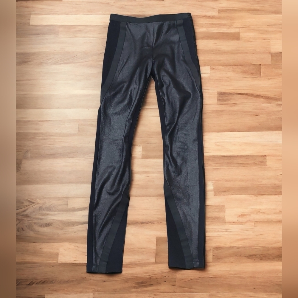BCBG Max Azria Landyn Vegan Leather Black Leggings Size XS - Picture 2 of 11